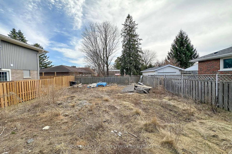 283 Humber Ave, Oshawa, L1J 2T2 | Image 2