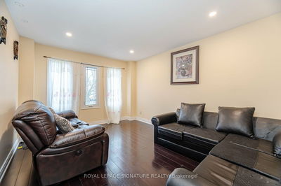 991 Rambleberry Ave, Pickering - Liverpool image-0-2