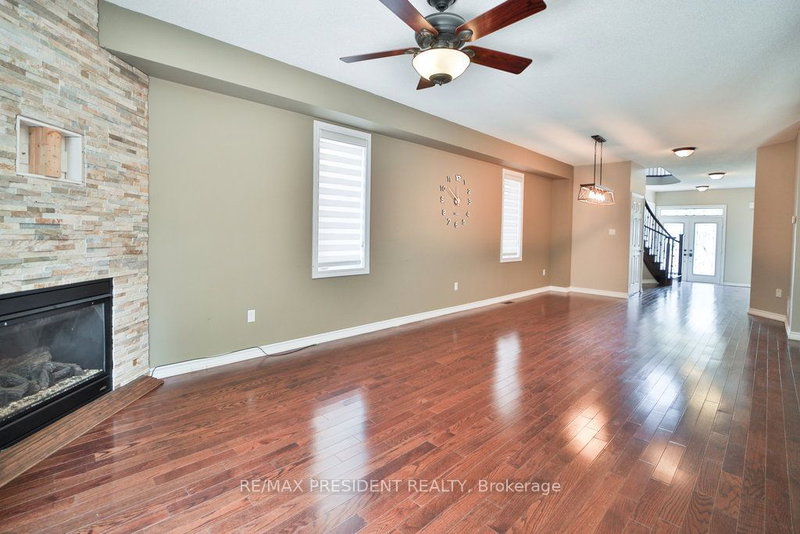 34 Harry Gay Dr, Clarington, L1E 0B2 | Image 3