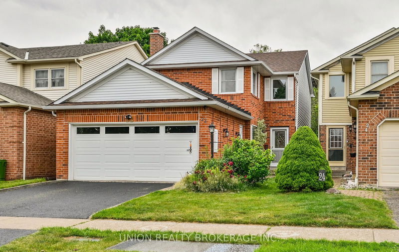 home for lease on 22 Maberley Crescent N