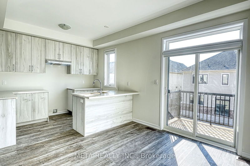 home for lease on 2092 Cayenne Street N