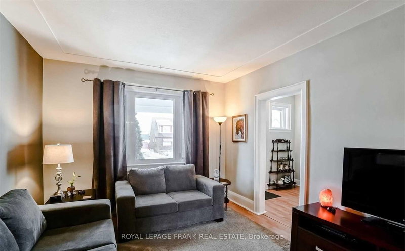 228 Ritson Rd S, Oshawa, L1H 5H7 | Image 3