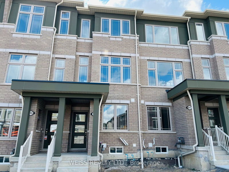 home for lease on 913 Crowsnest Hllw