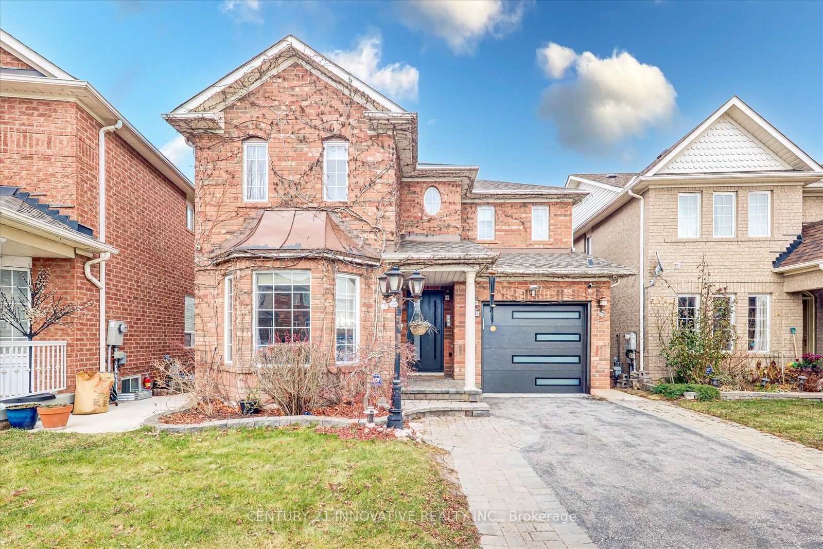 Building in 53 Angier Crescent