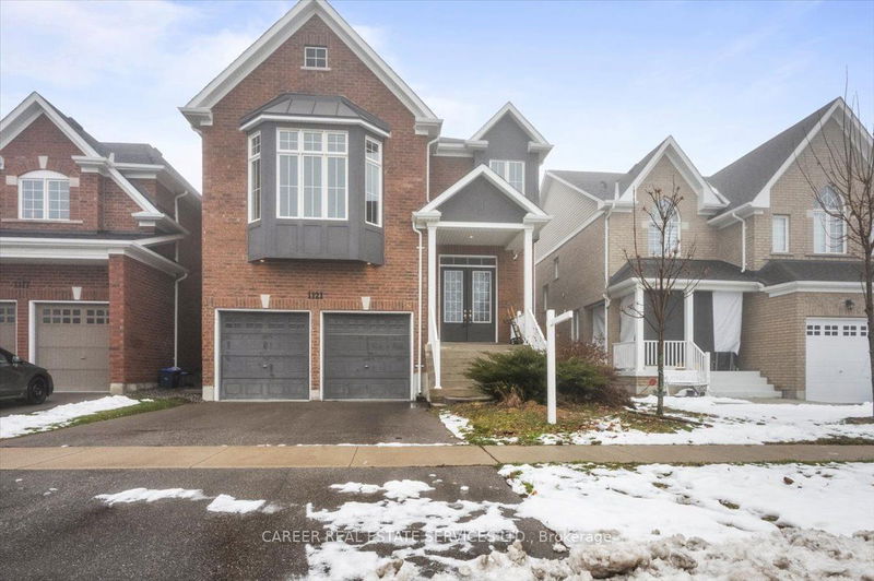 home for sale on 1121 Greenhill Avenue