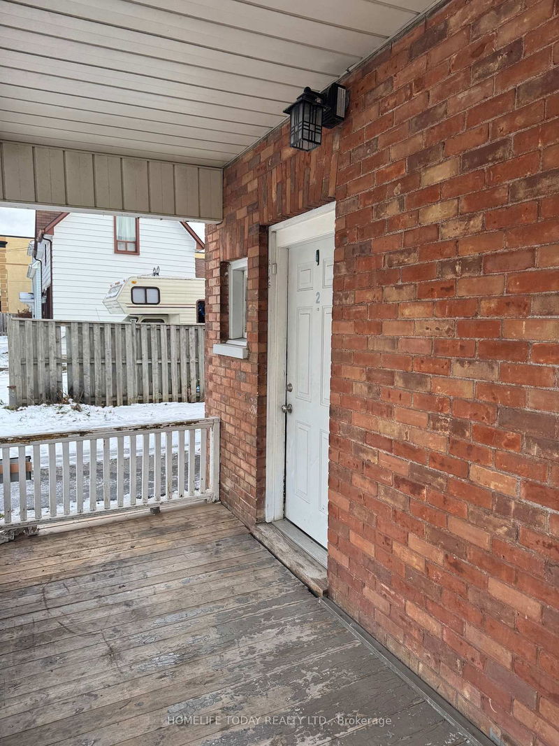 home for lease on 2-41 Quebec Street