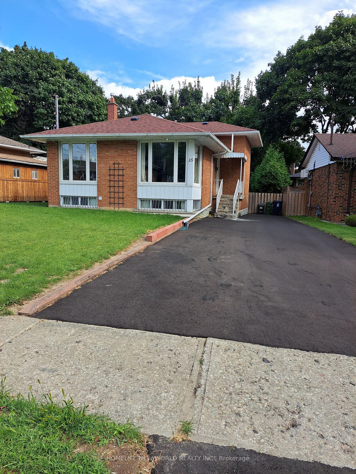 Detached House leased at 35 Lowcrest Boulevard, Toronto, Tam O'Shanter-Sullivan, M1T 1K4 - MLS: E11891481