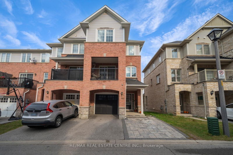 home for sale on 553 Rossland Road E
