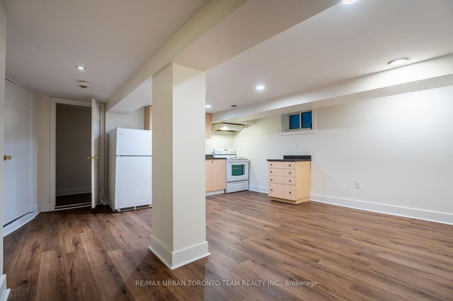 Lower - 1277 Broadview Avenue