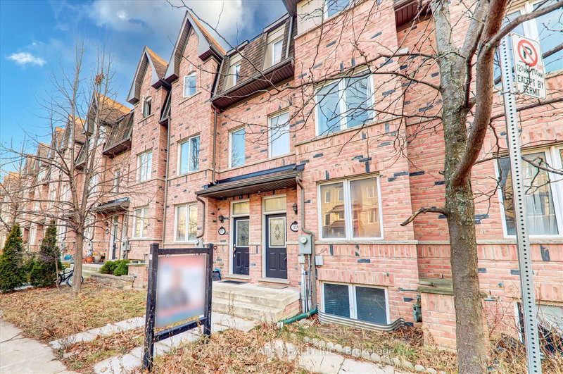 19 Kawneer Terr, Toronto, M1P 0C3 | Image 3