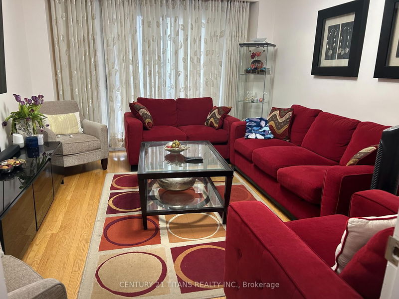 home for lease on 59A North Bonnington Avenue