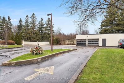 Unit 1204 — 900 Wilson Rd, Oshawa - Centennial image-0-1