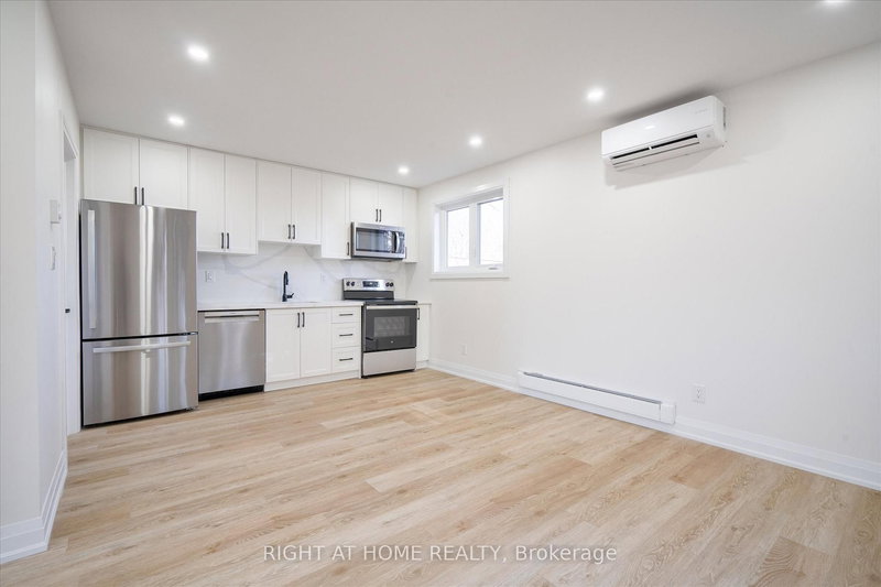 809 Helen Cres, Pickering, L1W 1V1 | Image 2