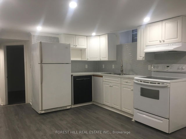 BSMNT - 636 PAPE Avenue