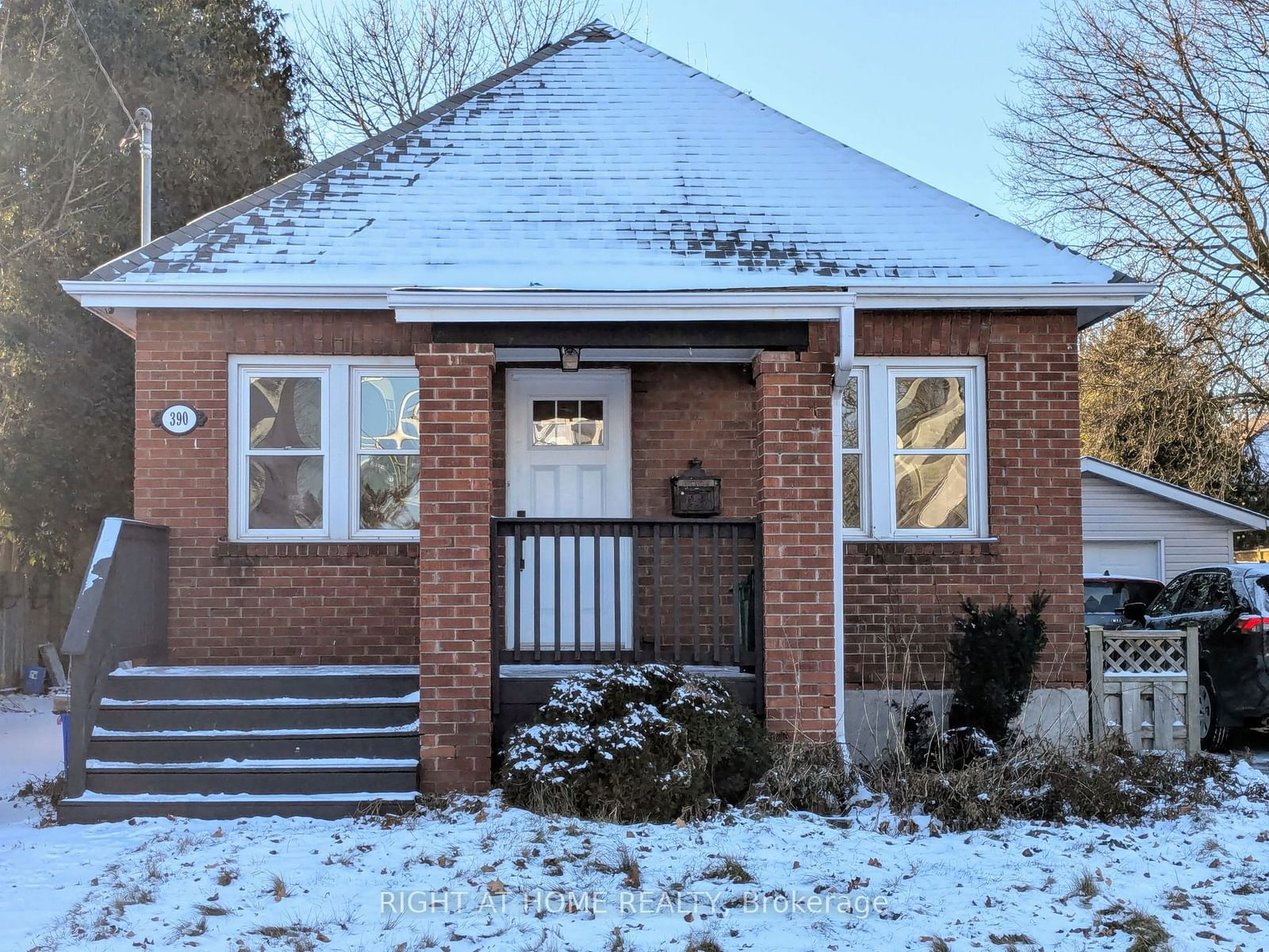 Detached House leased at 390 Jarvis Street, Oshawa, O'Neill, L1G 5L2 - MLS: E11901194