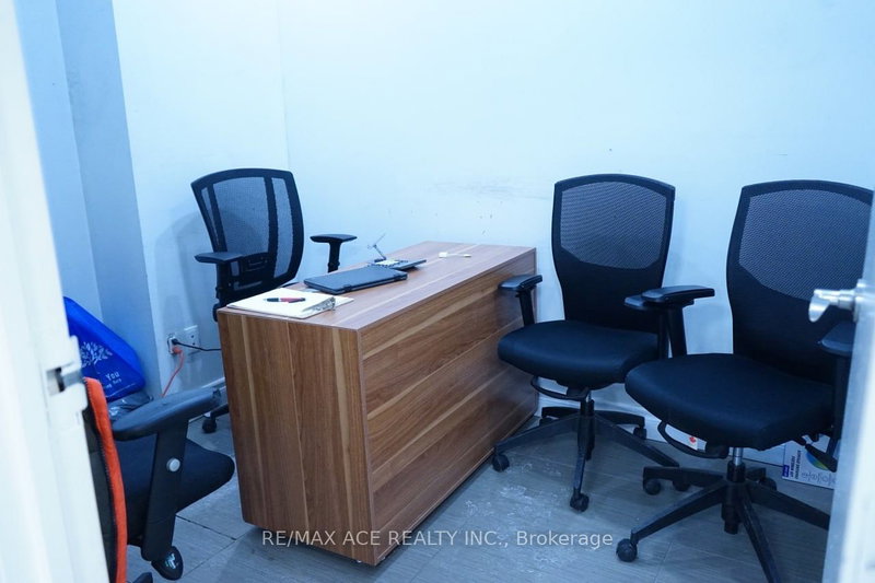 2766 Danforth Ave, Toronto, M4C 1L7 | Image 3