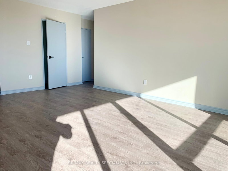 309 - 101 Prudential Dr, Toronto, M1P 4S5 | Image 3