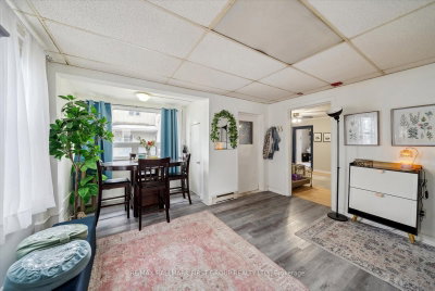 219 Cochrane Street — photo 4