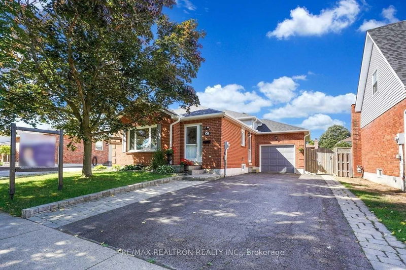 home for lease on 82 Centerfield Drive