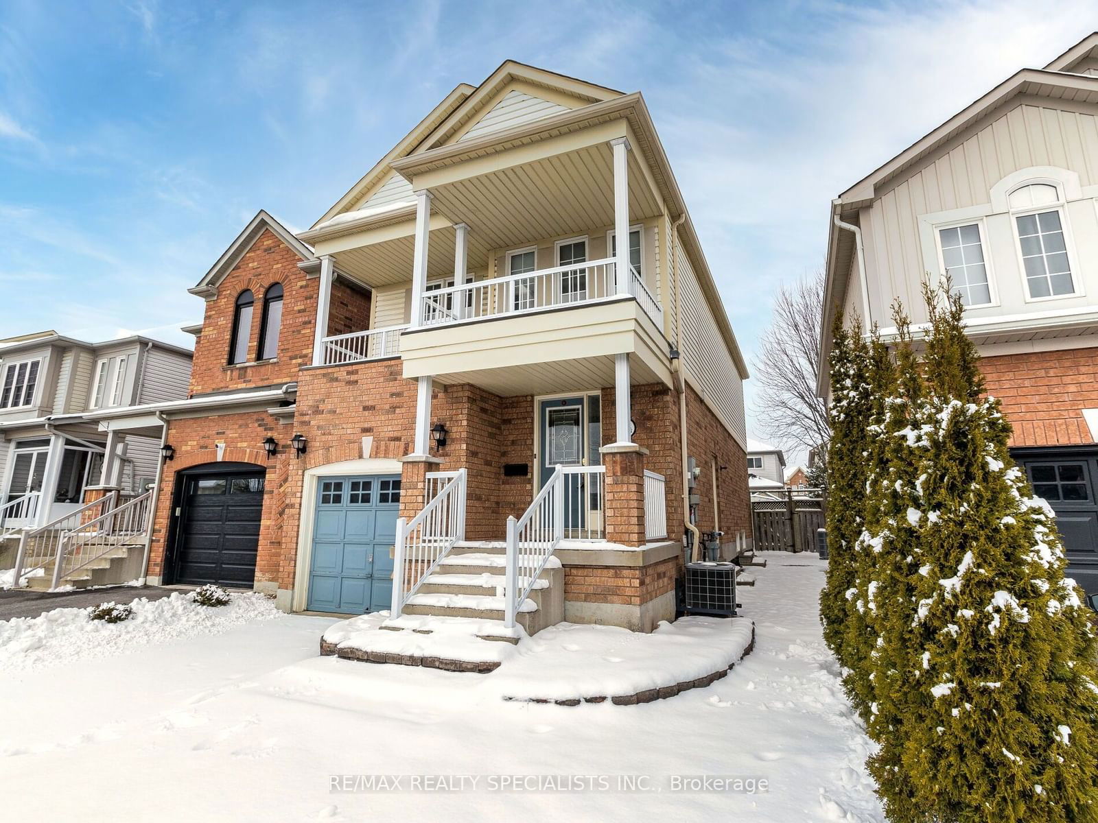 Detached House for sale at 4 Longueuil Place, Whitby, Pringle Creek, L1R 3G9 - MLS: E11903233