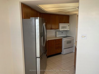 Unit 607 — 360 Watson Street — photo 5
