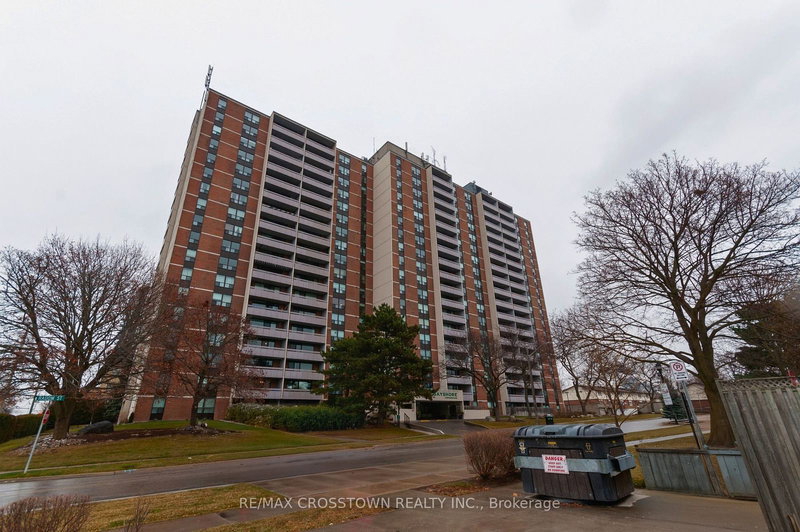 1602 - 1210 Radom St, Pickering, L1W 2Z3 | Image 2