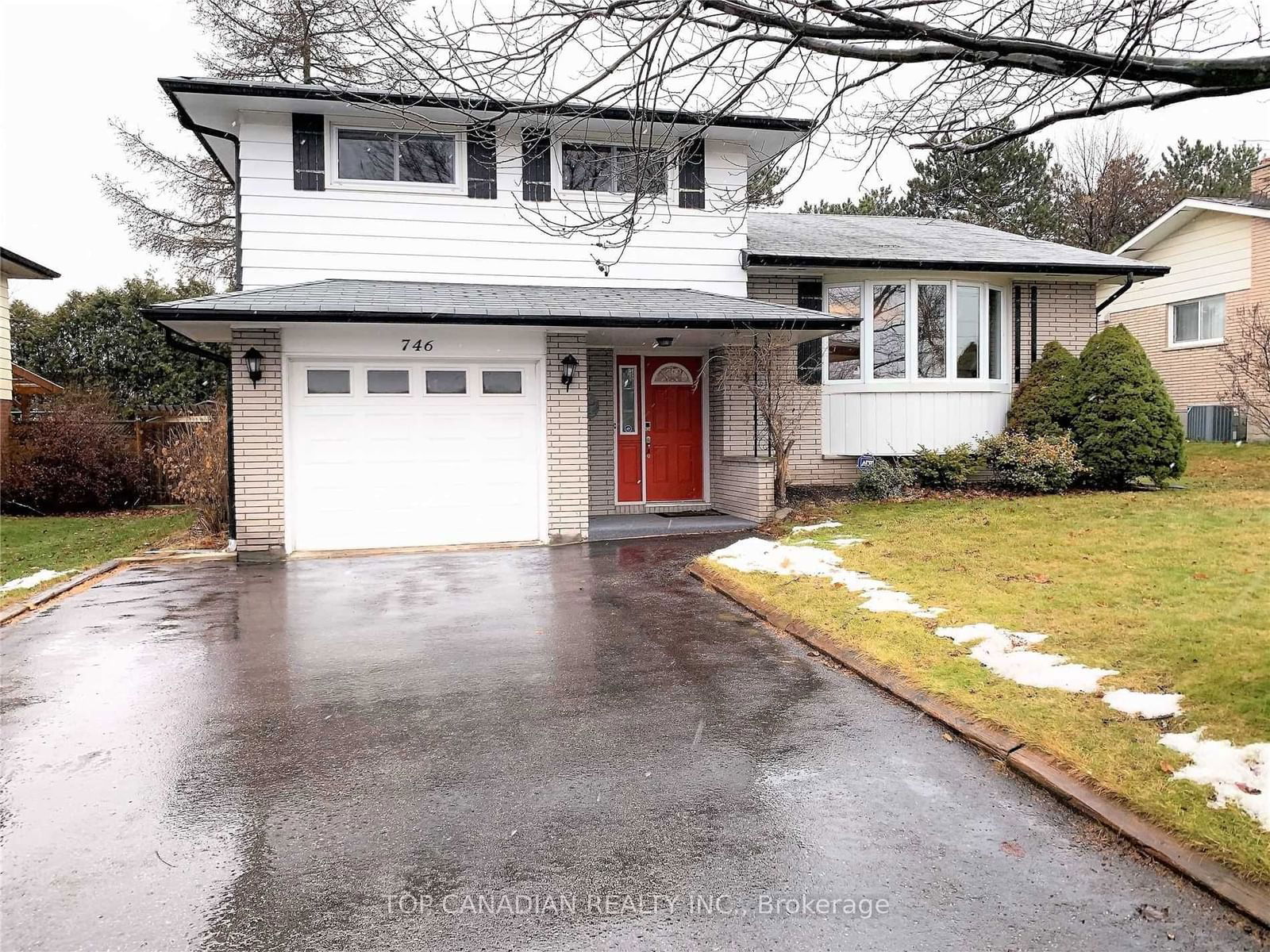 Building at 746 Ritson Road, Oshawa, Centennial