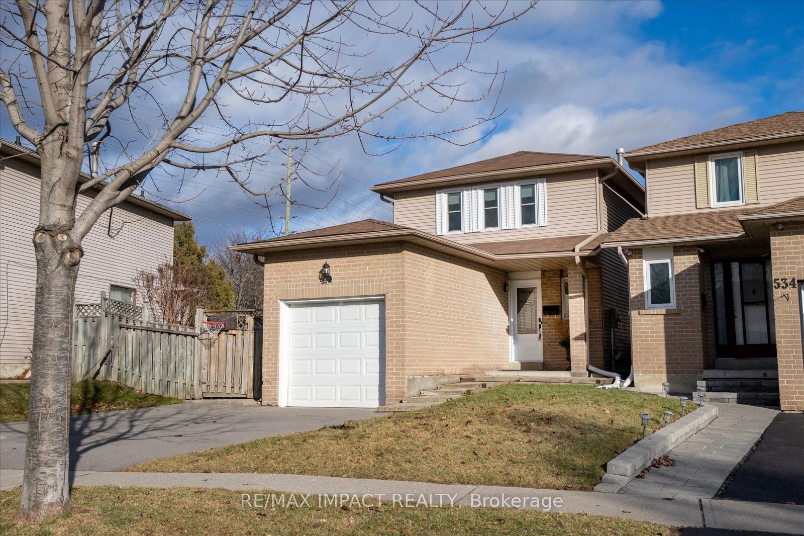 Building at 532 Cobblehill Drive, Oshawa, Pinecrest