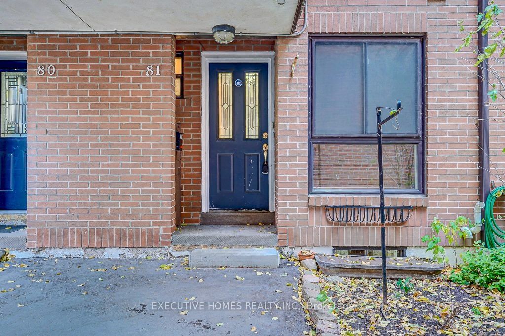 Townhouse sold at 81-28 Livingston Road, Toronto, Guildwood, M1E 4S4 - MLS: E11905912