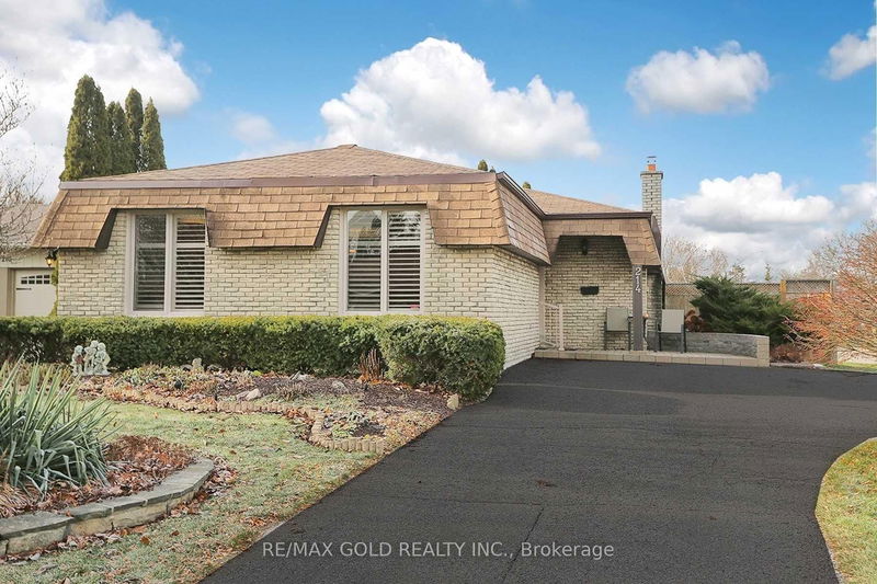 home for lease on 214 Athabasca Street