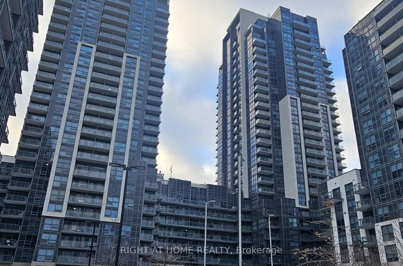 home for lease on 306-30 Meadowglen Place