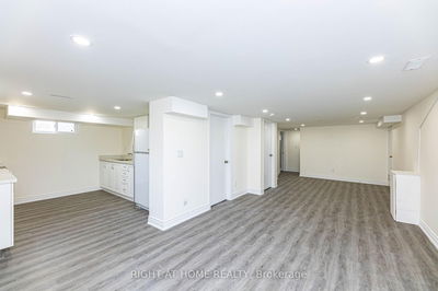Unit Lower — 611 Bond St, Oshawa - Eastdale image-0-2