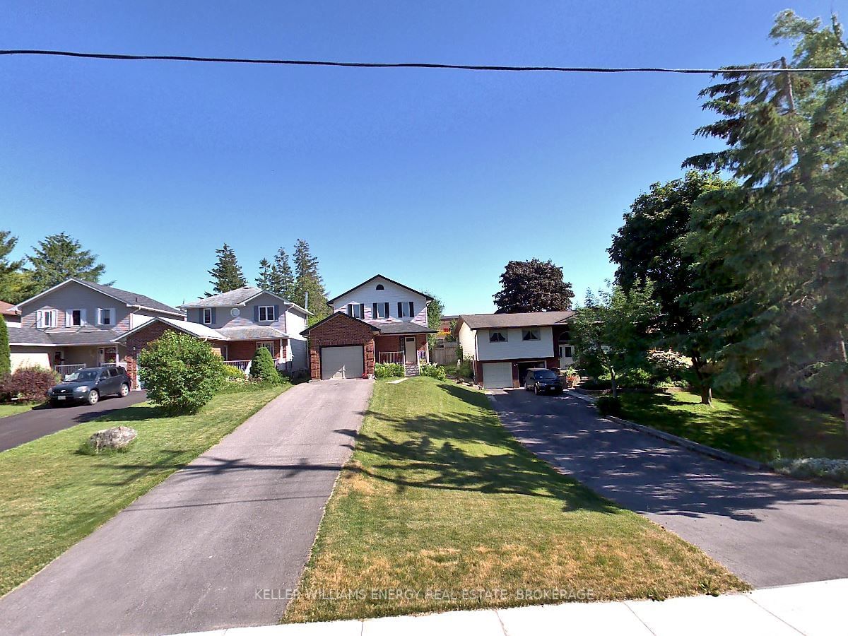 Detached House leased at 53 Wilmot Street, Clarington, Newcastle, L1B 1H8 - MLS: E11909440