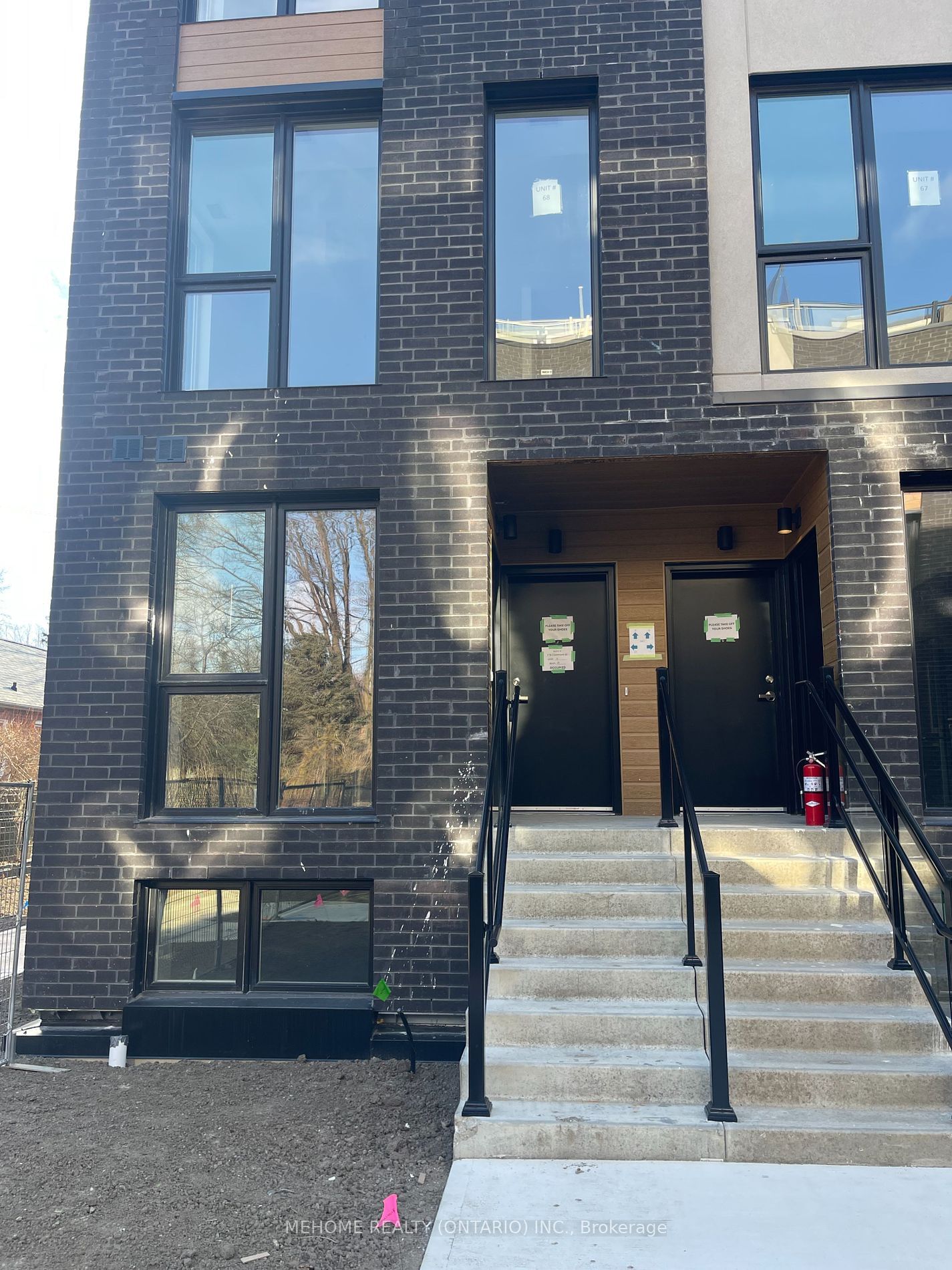 Townhouse leased at 20-178 Clonmore Drive, Toronto, Birchcliffe-Cliffside, M1N 0B9 - MLS: E11910236