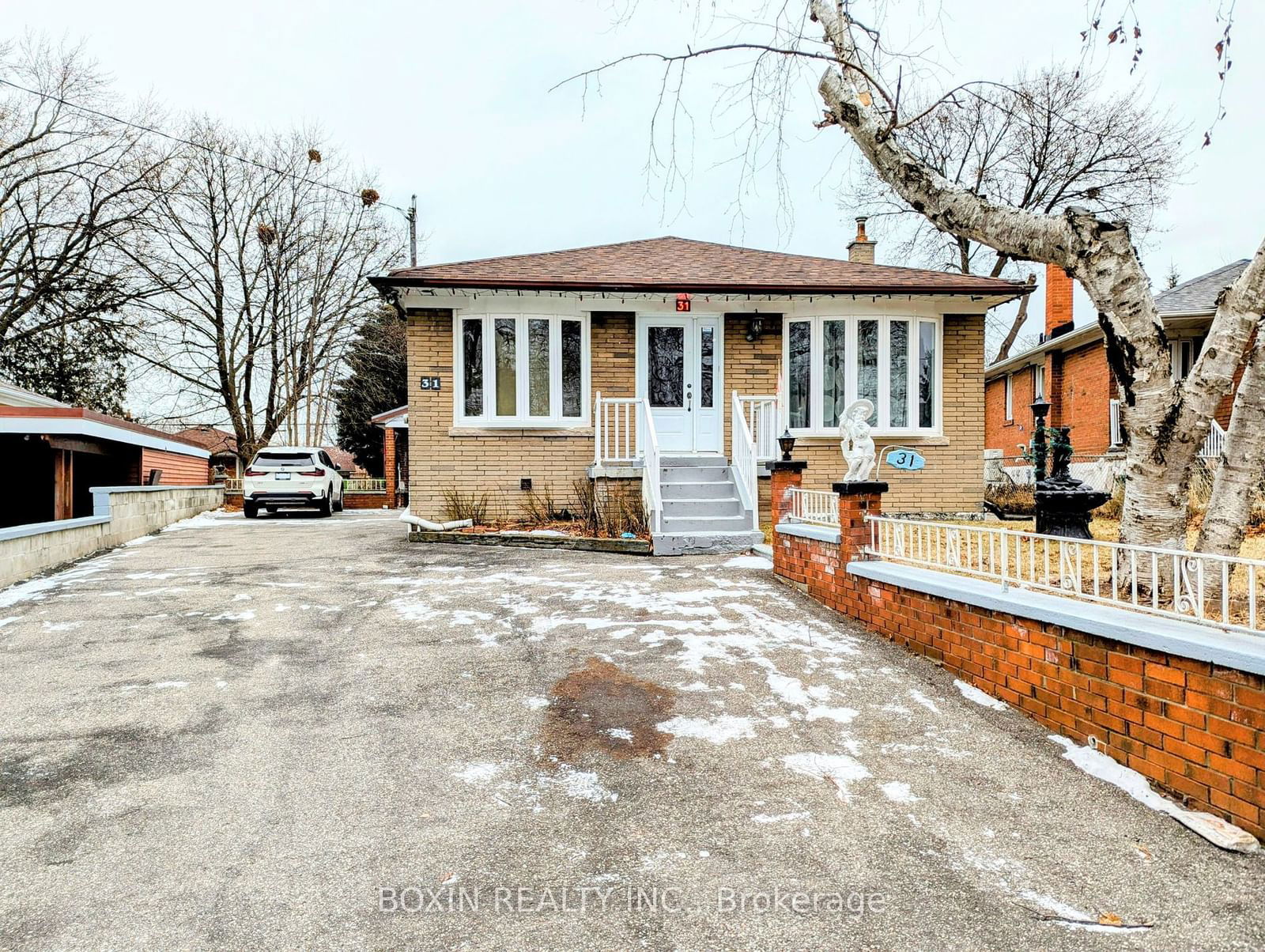 Detached House for lease at 31 Tremely Crescent, Toronto, Eglinton East, M1K 3Y8 - MLS: E11910909