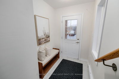 23 Senay Circ, Clarington - Courtice image-0-4