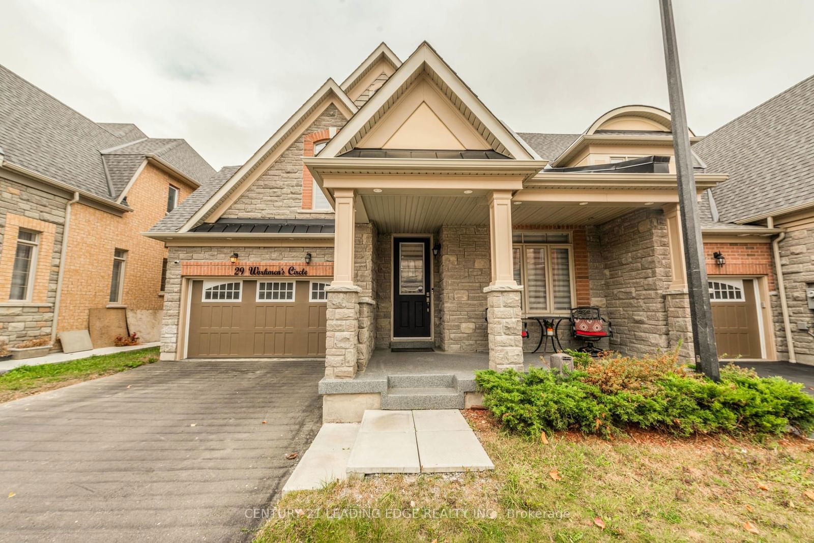 Townhouse leased at 29 Workmen's Circle, Ajax, Northwest Ajax, L1T 4R1 - MLS: E11911449