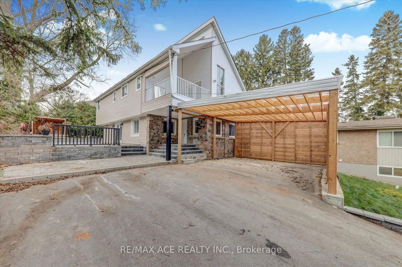 home for sale on 1844 Spruce Hill Road