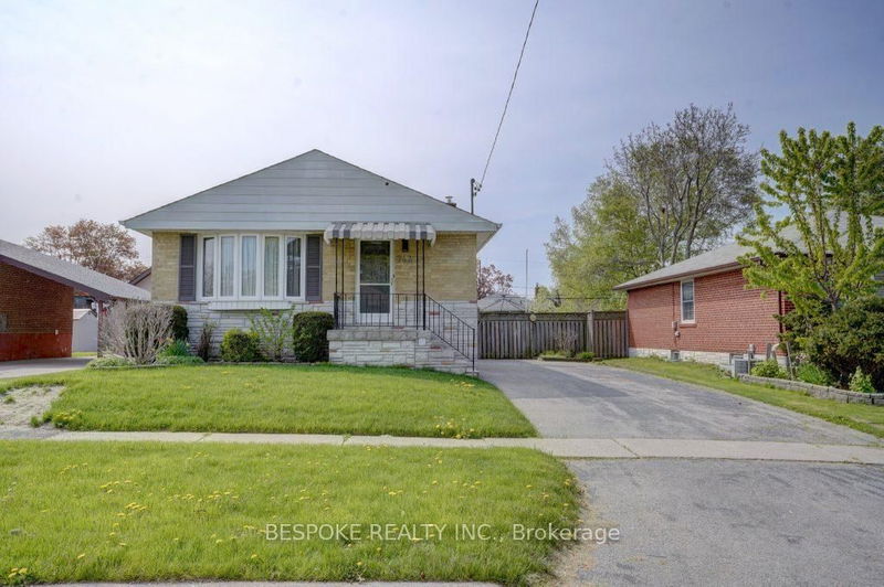 home for lease on MAIN-743 Gaspe Avenue