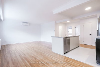 Semi-Detached House leased at 301-555 Birchmount Road, Toronto, Ontario, M1K 1P8 - Clairlea-Birchmount - MLS: E11912037