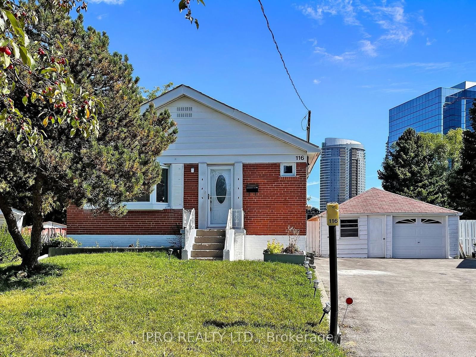 Detached House for lease at 116 Earlton Road, Toronto, Tam O'Shanter-Sullivan, M1T 2R6 - MLS: E11914775