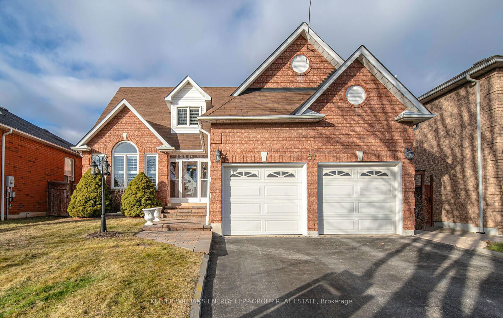 Detached House sold at 57 Patrick Drive, Whitby, Pringle Creek, L1R 2L3 - MLS: E11914782