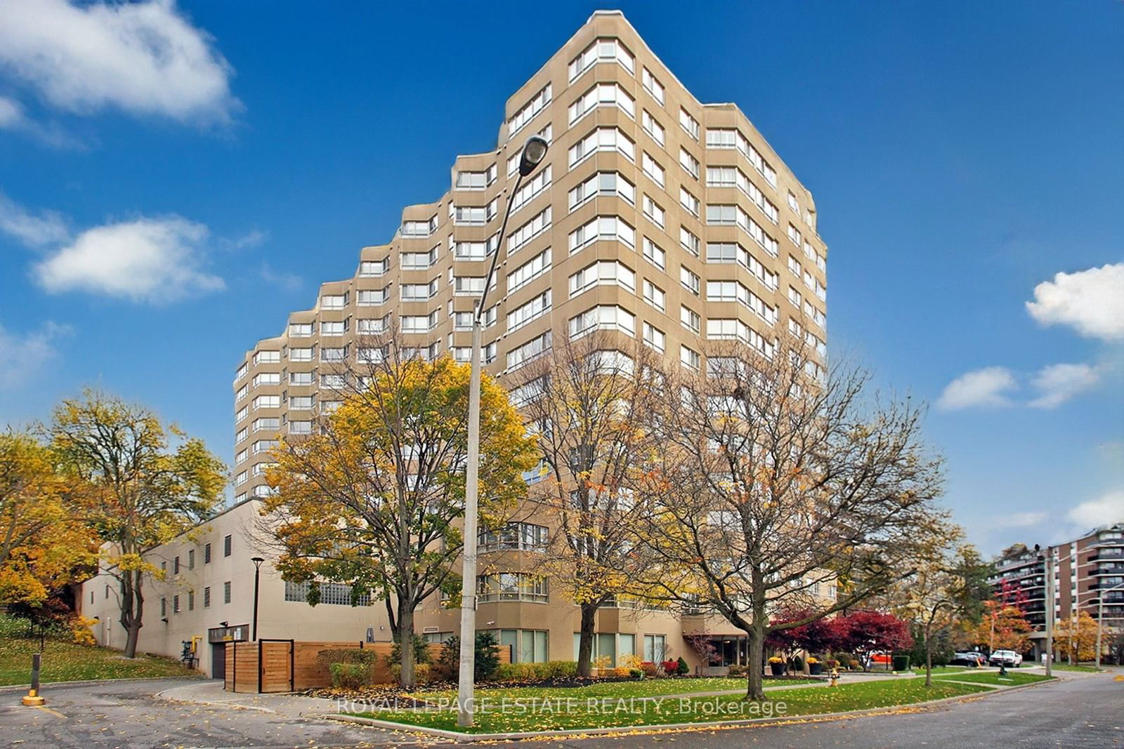 Condo for sale at 1006-4 Park Vista, Toronto, O'Connor-Parkview, M4B 3M8 - MLS: E11915160