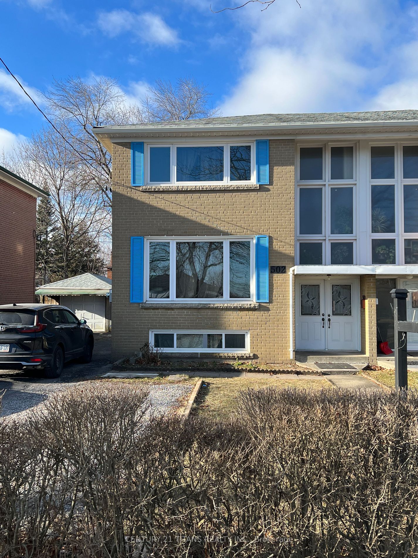 Semi-Detached House sold at 502 Midland Avenue, Toronto, Birchcliffe-Cliffside, M1N 1T1 - MLS: E11915420