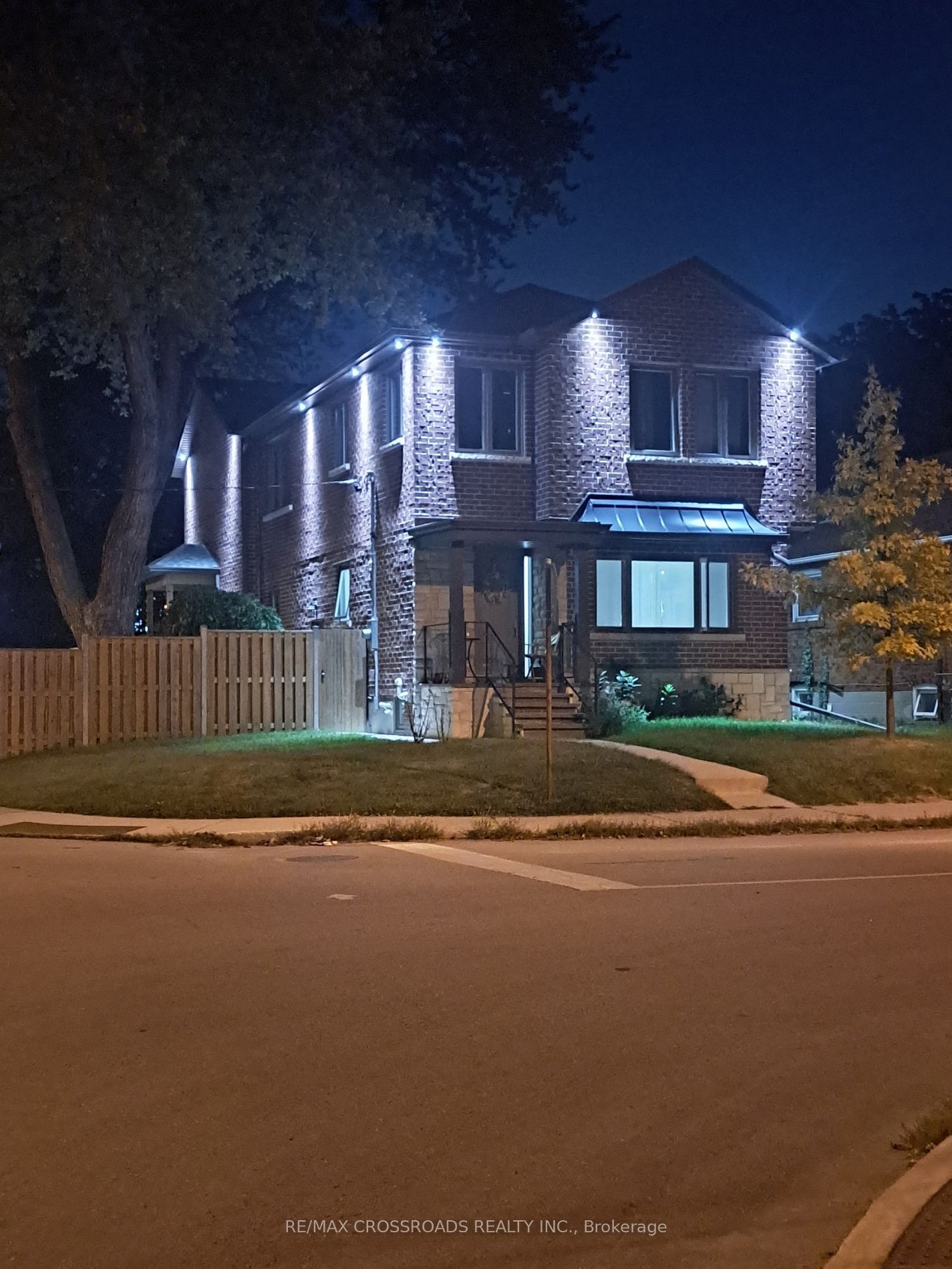 Detached House leased at 68 Glencrest Boulevard, Toronto, O'Connor-Parkview, M4B 1L5 - MLS: E11915932