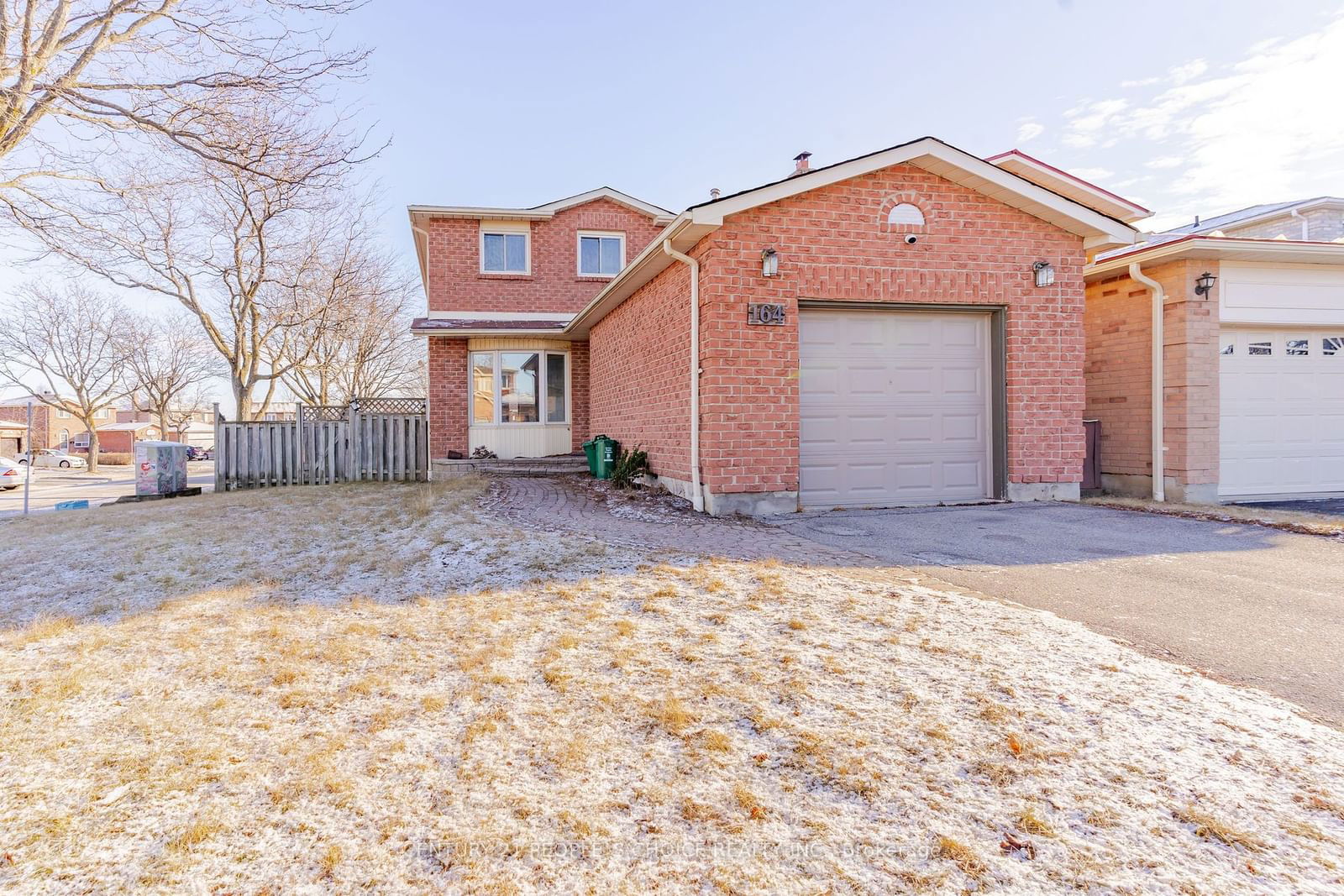 Detached House for sale at 164 Daniels Crescent, Ajax, Central West, L1T 1Z3 - MLS: E11915961