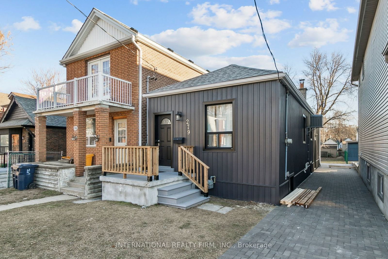 Detached House leased at Lower-279 Cedarvale Avenue, Toronto, Woodbine-Lumsden, M4C 4K3 - MLS: E11916713