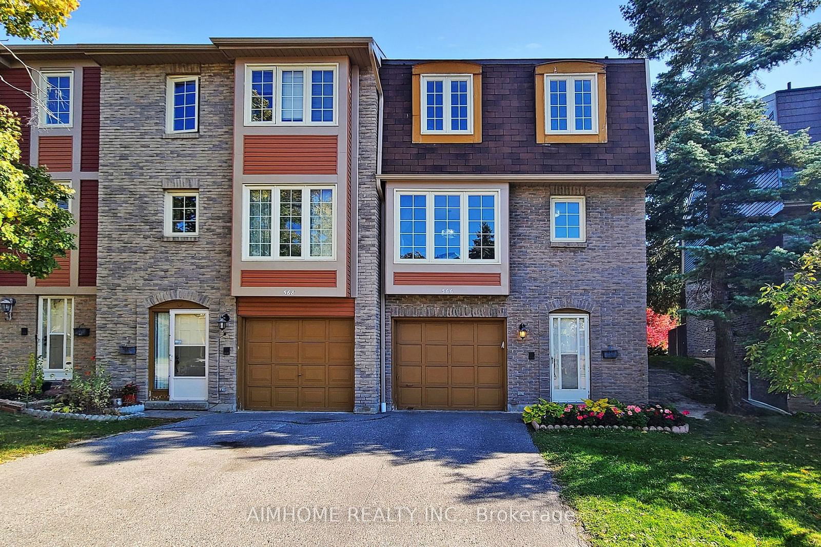 Townhouse for sale at 566 Sandhurst Circle, Toronto, Agincourt North, M1S 4J6 - MLS: E11917042