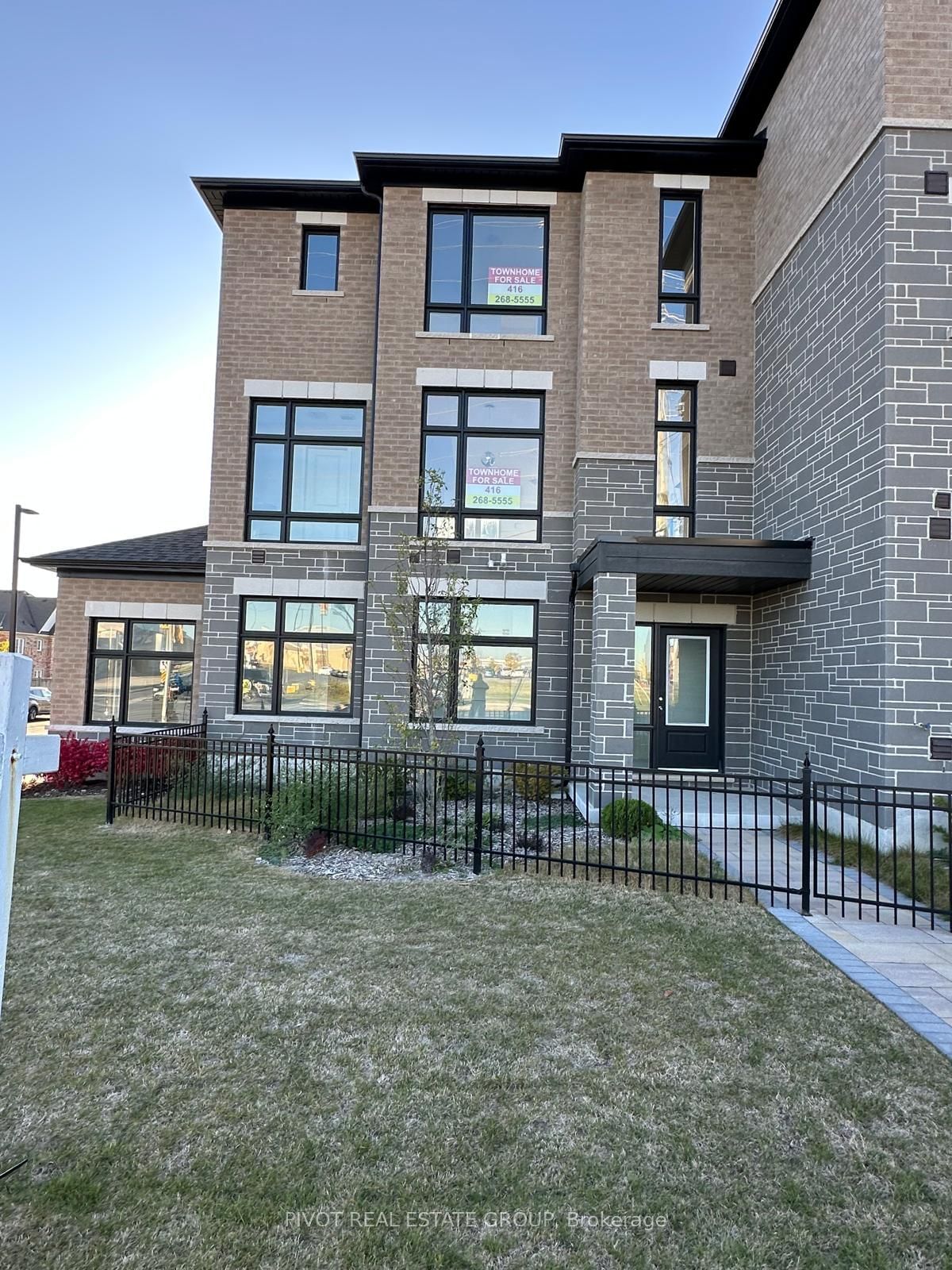 Townhouse for sale at 1465 Grand Prairie Path, Oshawa, Taunton, L1K 3G1 - MLS: E11917050