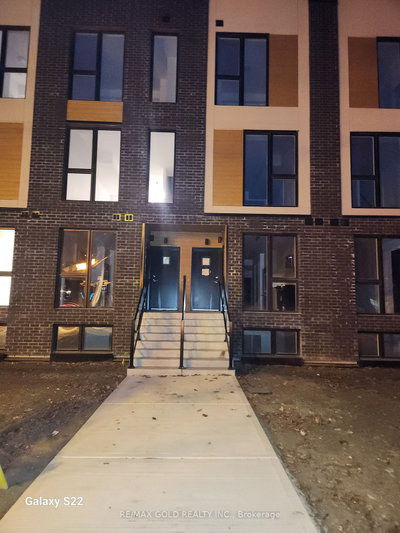Townhouse leased at 5-180 Clonmore Drive, Toronto, Ontario, M1N 1Y1 - Birchcliffe-Cliffside - MLS: E11917202